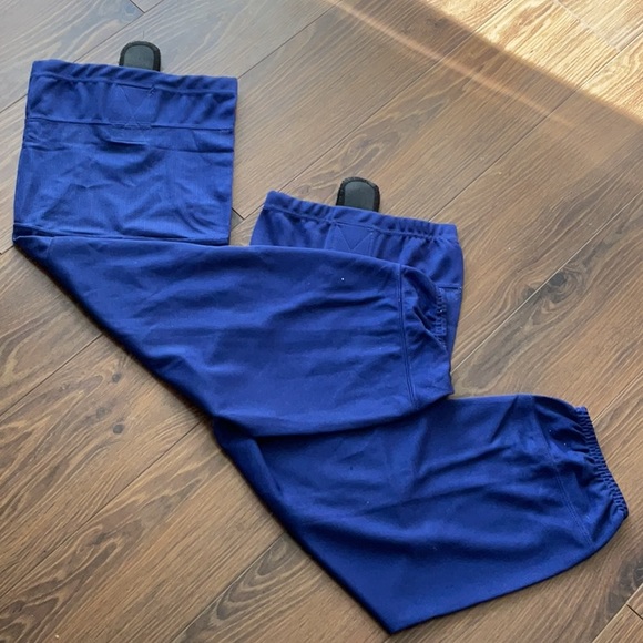 NEW IN PACKAGE. Fulton hockey socks blue | 32” adult - Picture 3 of 6